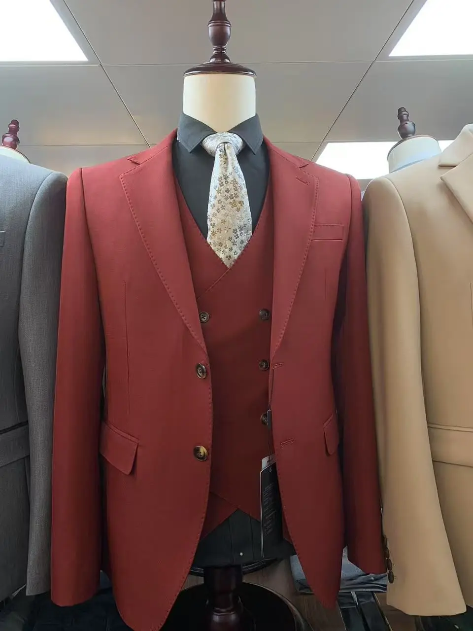 Trois pièces costume homme
