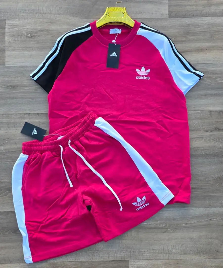 Adidas T-shirt et Culotte assorti