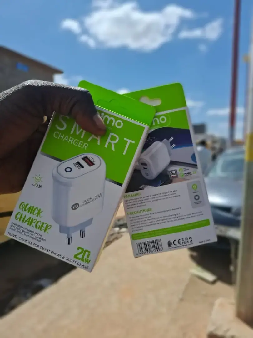 Chargeur rapide intelligent Oraimo Smart Charger 20W.
