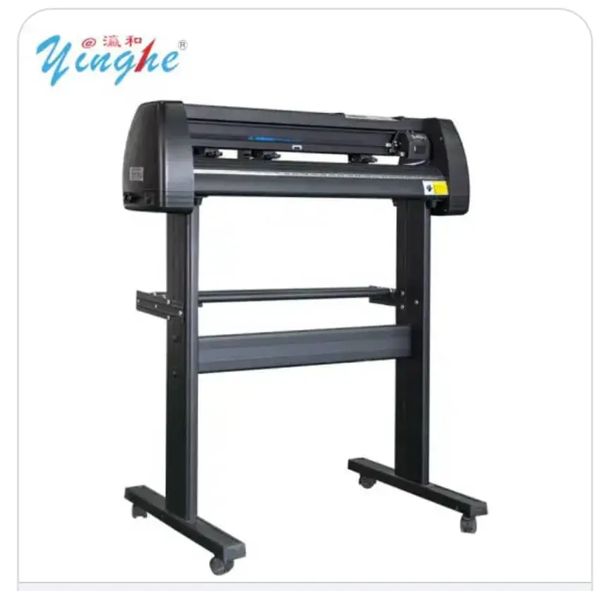 Cutting Plotter ou découpeuse de Vinyle