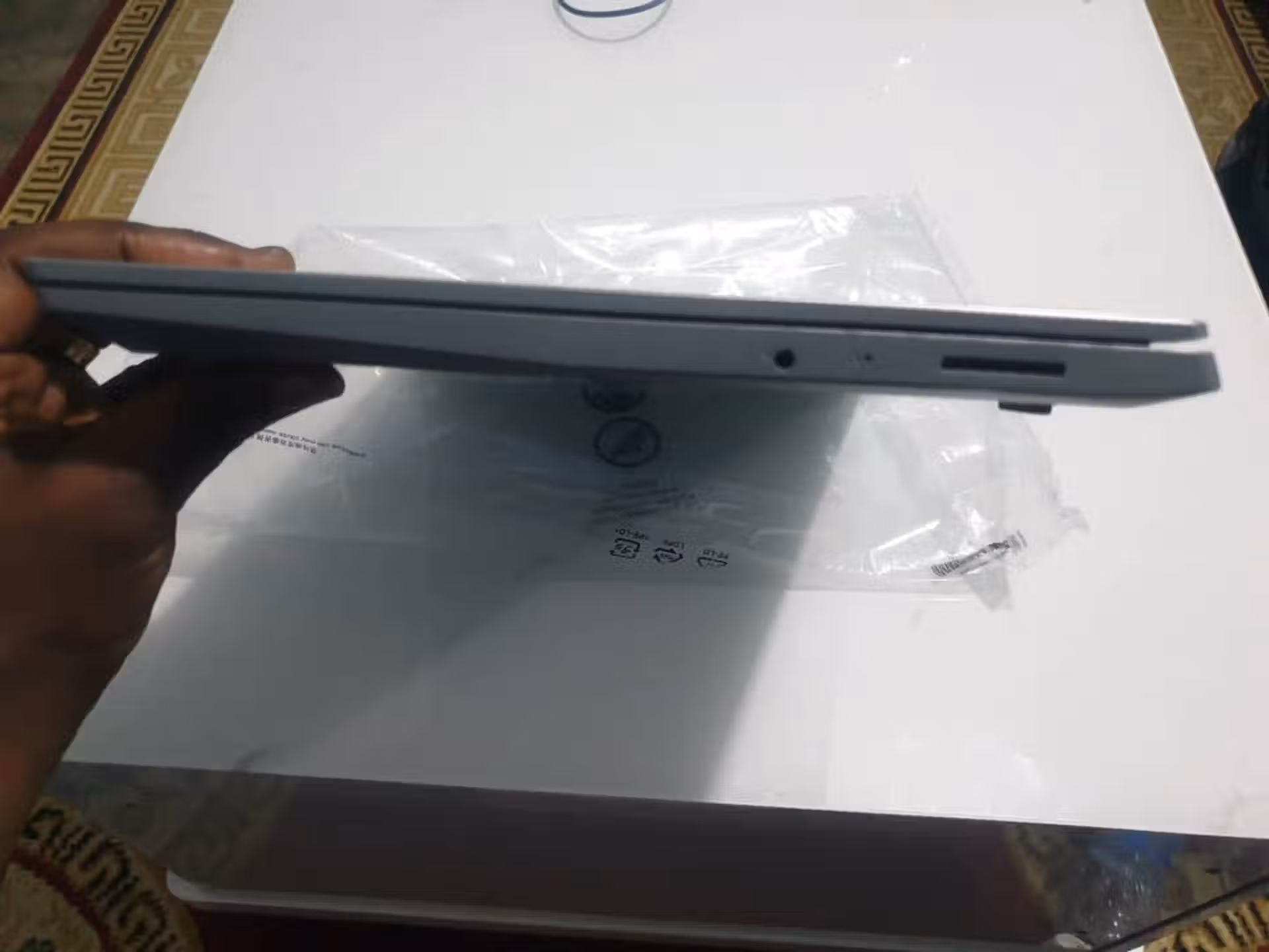 Ordinateur Portable Lenovo i5 10th gen - ram 12Gb - ssd 1Tb