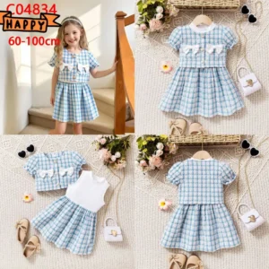 Ensemble jupe et haut à carreaux bleu et blanc